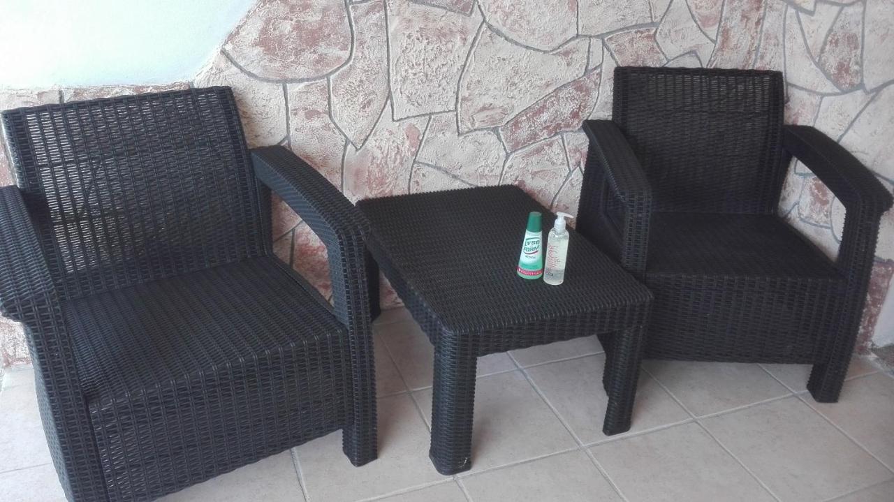 Da Mario & Marianna Apartment Campanedda Ngoại thất bức ảnh