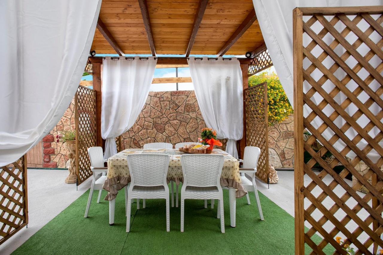 Da Mario & Marianna Apartment Campanedda Ngoại thất bức ảnh