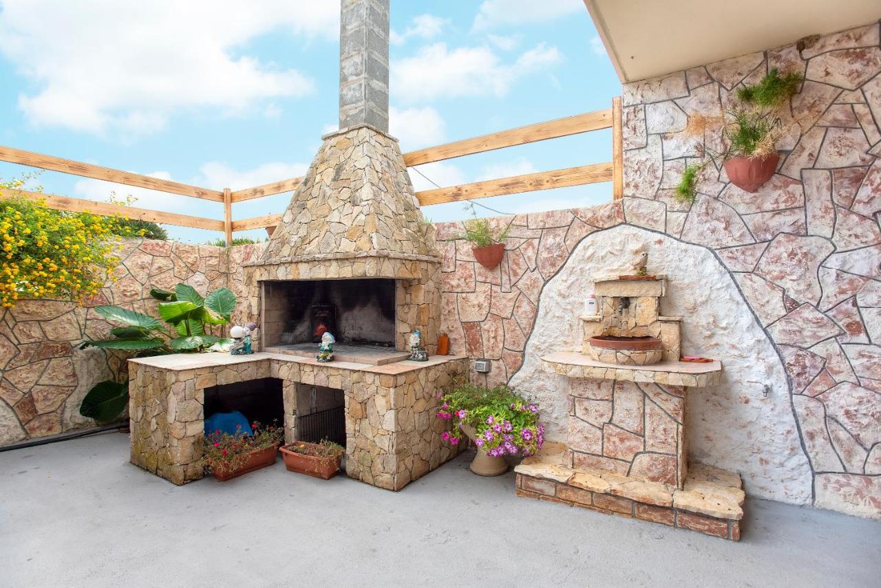 Da Mario & Marianna Apartment Campanedda Ngoại thất bức ảnh