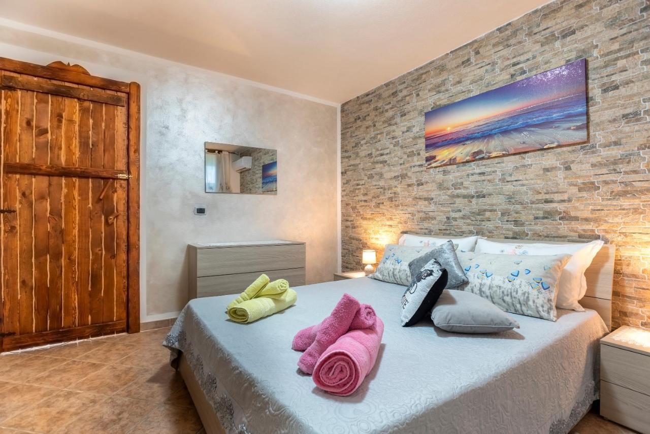 Da Mario & Marianna Apartment Campanedda Ngoại thất bức ảnh