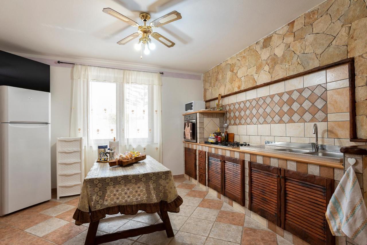 Da Mario & Marianna Apartment Campanedda Ngoại thất bức ảnh