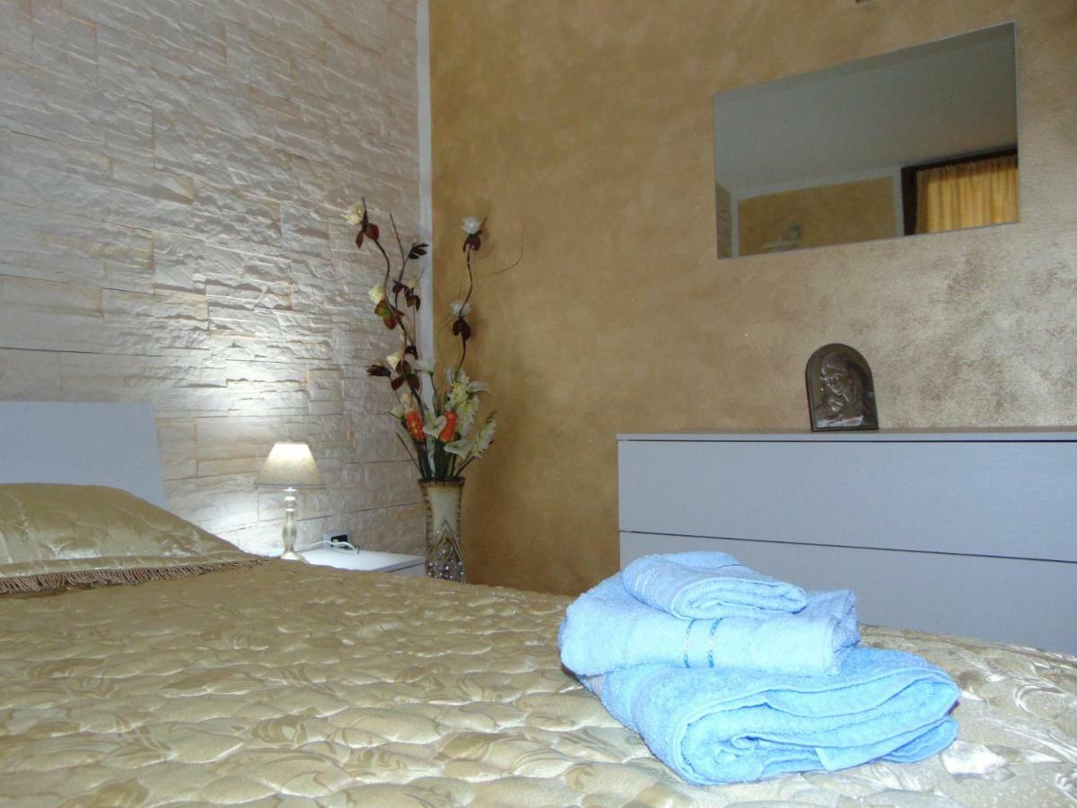 Da Mario & Marianna Apartment Campanedda Ngoại thất bức ảnh